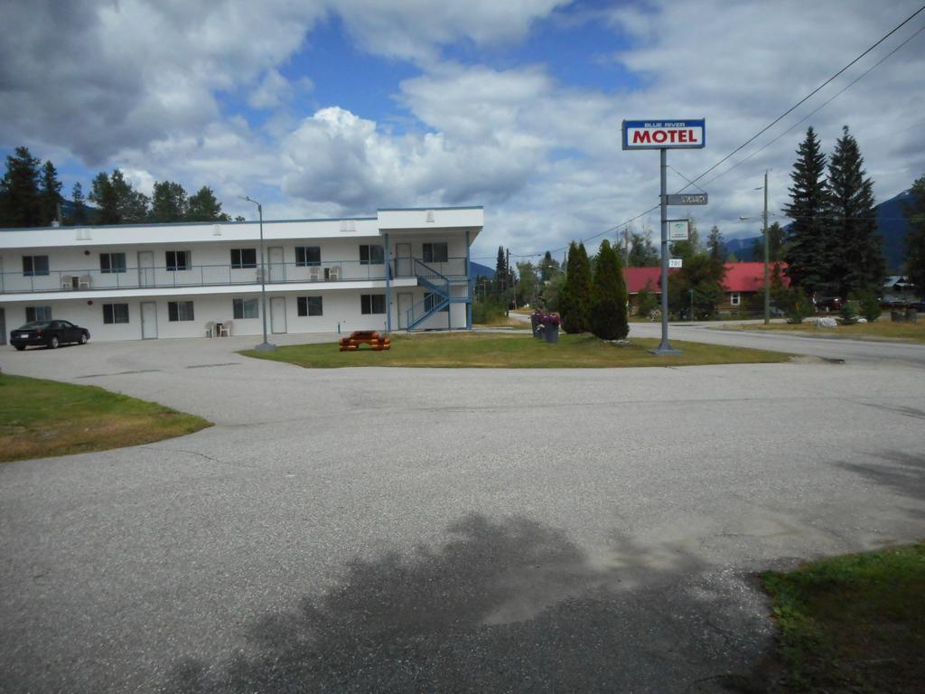 Blue River Motel מראה חיצוני תמונה